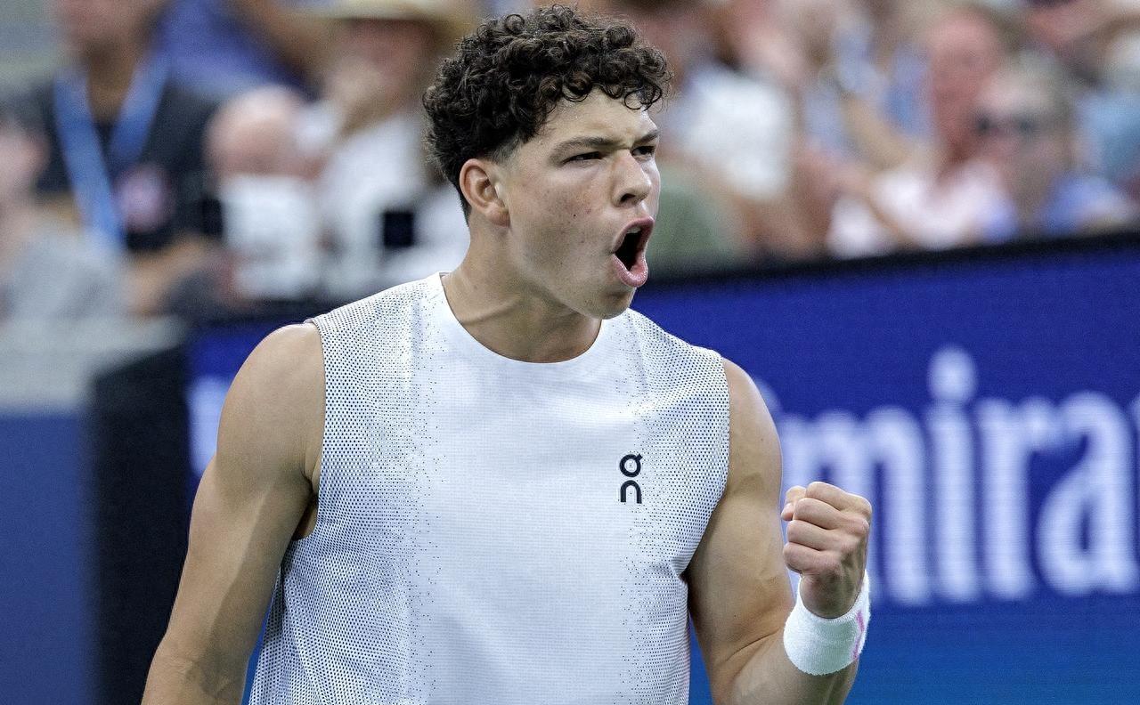 包含今晚本菲卡备战NBA季后赛；队长鼓劲细节曝光；质疑声仍在；控场能力受关注的词条九游体育官网