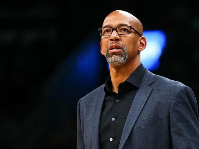 从菲尼克斯太阳赛后临场应变到风云突变浙江队冲刺阶段伤情更新，蒂姆在西班牙队比赛中悬念迭起的简单介绍